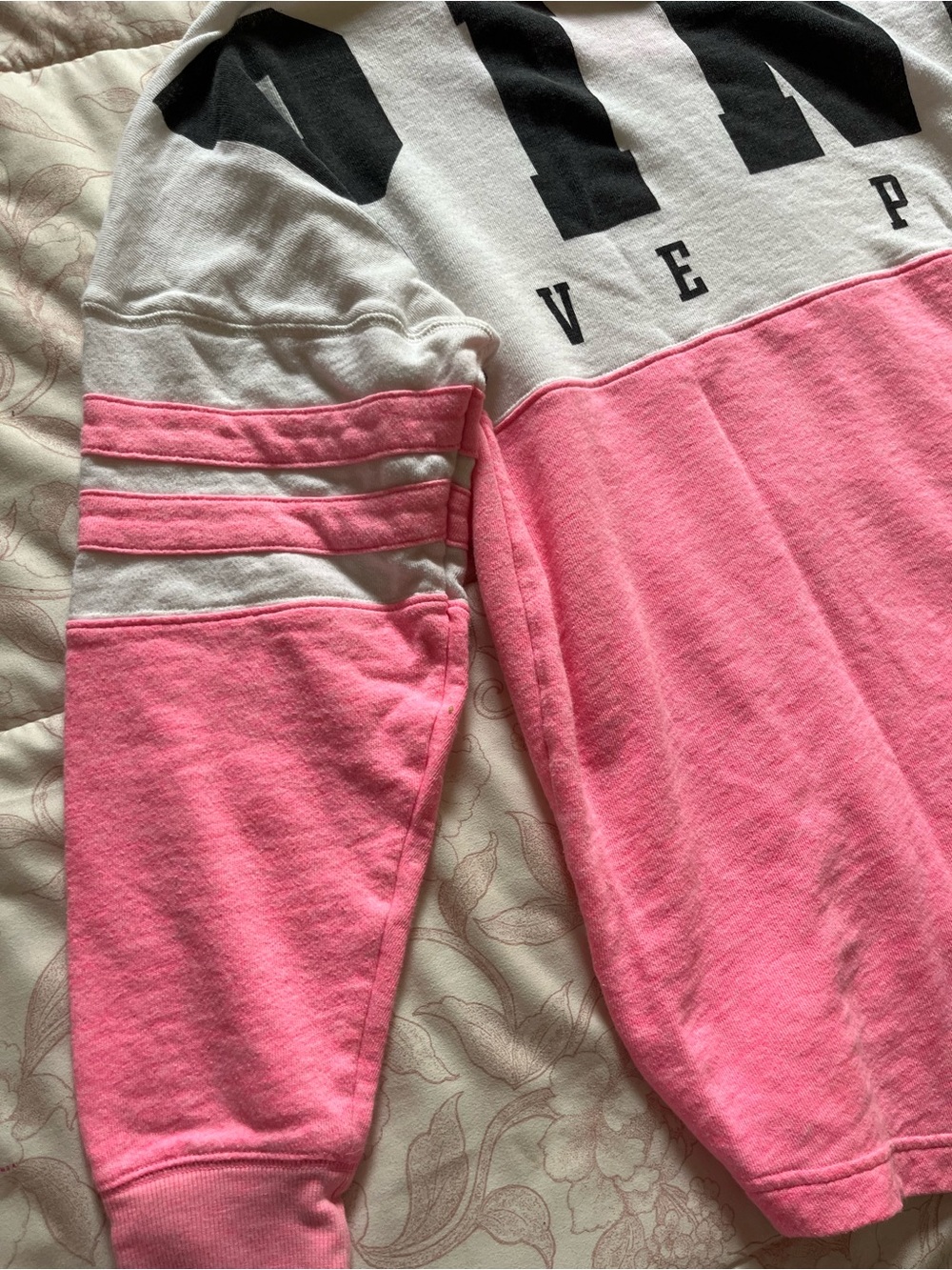 Pink VS Colorblock Long Sleeve Crewneck Top - Pink/White size M - Picture 5 of 7